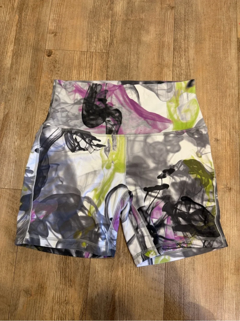 lululemon athletica Throwback Print High-Rise Bike Shorts
